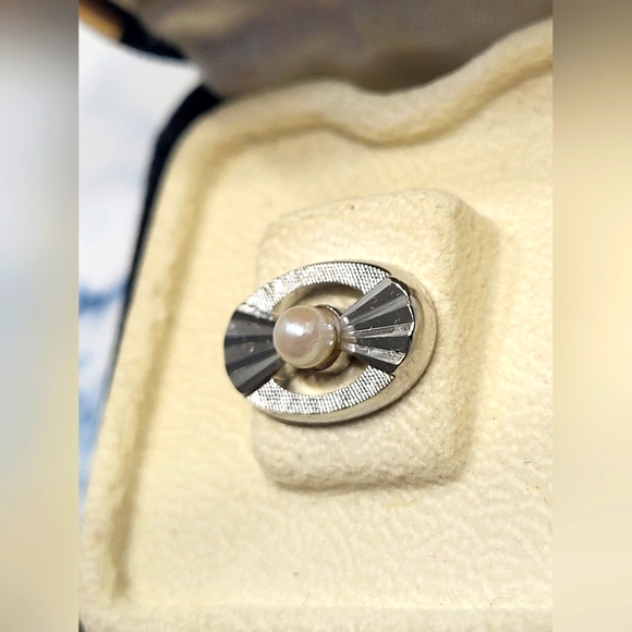 Vintage Mens Tie back, boxed, with cultured pearl - Picture 4 of 7